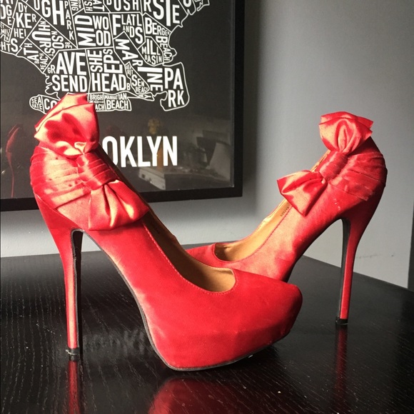 Sexy Charlotte Russe Red Platform Heels - Picture 2 of 5